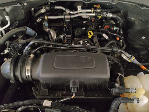 Used 2023 Ford Explorer XLT w/ Equipment Group 202A image 30