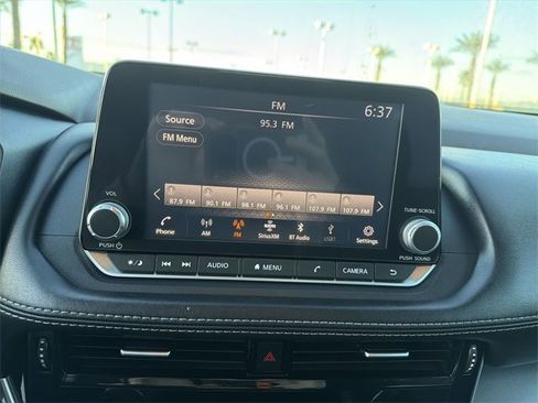 Used 2021 Nissan Rogue SV image 20