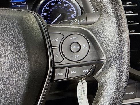 Certified 2020 Toyota Camry LE image 14