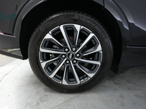 Used 2024 Cadillac Lyriq Sport RWD image 22