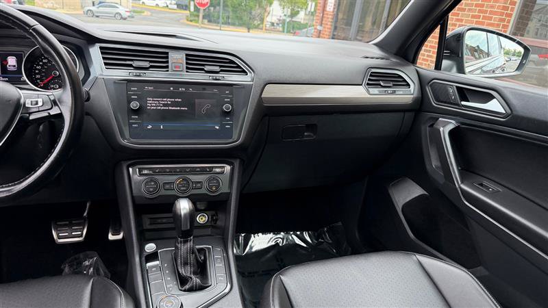 Used 2021 Volkswagen Tiguan SE R-Line AWD/4WD image 29