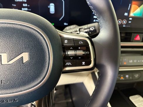 New 2026 Kia Carnival SX Prestige image 22