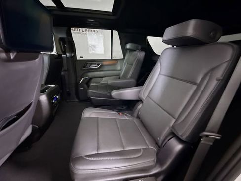 Used 2025 GMC Yukon Denali w/ Denali Reserve Package AWD/4WD image 29