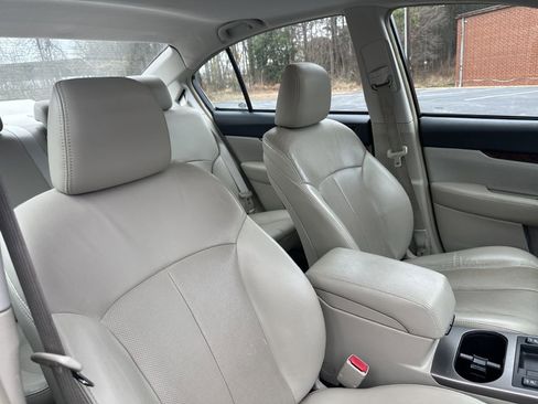 Used 2014 Subaru Legacy 2.5i Limited image 14