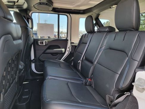 Certified 2023 Jeep Wrangler Unlimited Rubicon 4xe w/ Steel Bumper Group image 21