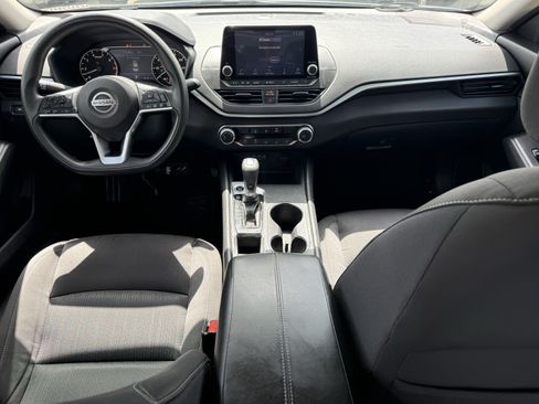 Used 2020 Nissan Altima 2.5 S FWD image 13