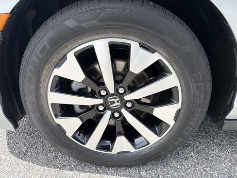 Used 2025 Honda Odyssey EX-L image 19