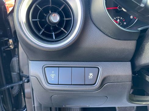 Certified 2024 Kia Forte LXS image 12