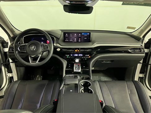 Used 2023 Acura MDX SH-AWD w/ Technology Package image 9