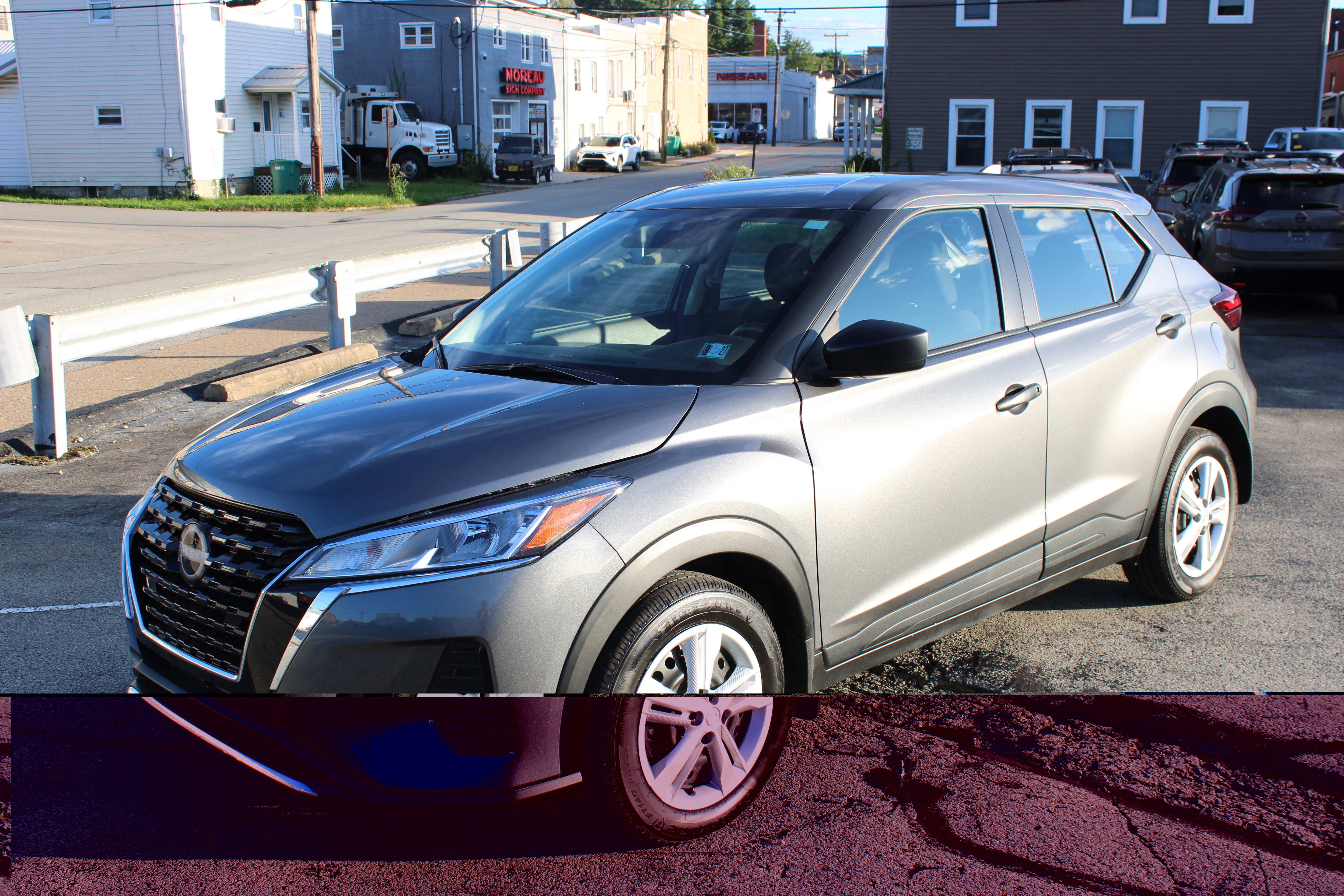 Certified 2025 Nissan Kicks Play S FWD image 1