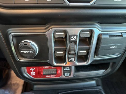 Used 2020 Jeep Gladiator Rubicon image 67