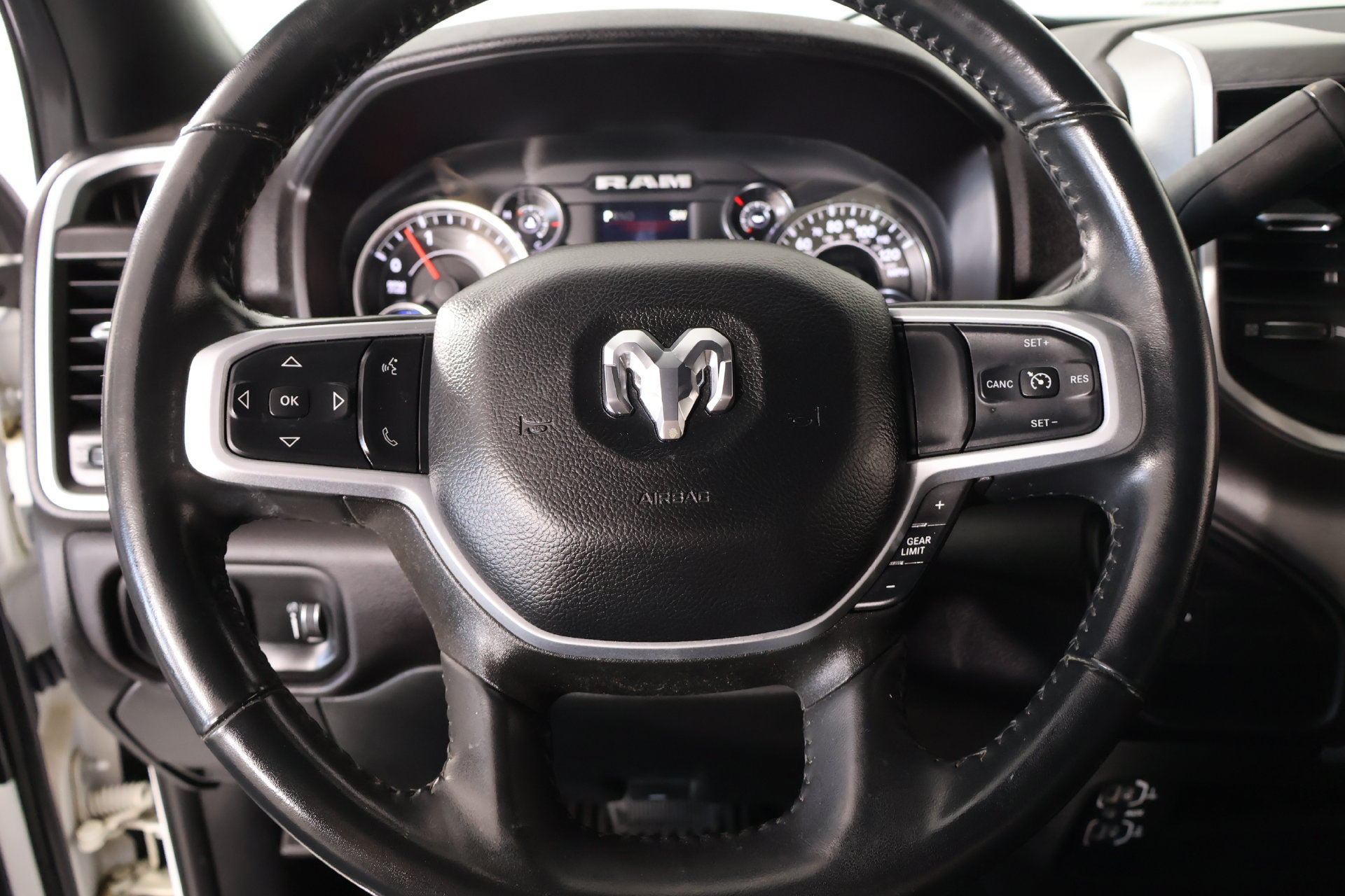Used 2023 RAM 2500 Big Horn w/ Level 1 Equipment Group AWD/4WD image 3