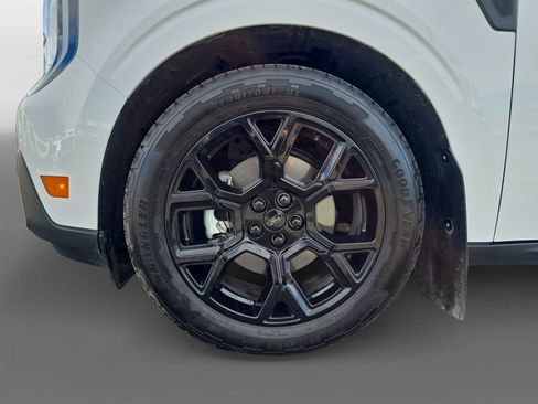 Used 2025 Ford Maverick Lariat w/ Black Appearance Package image 16