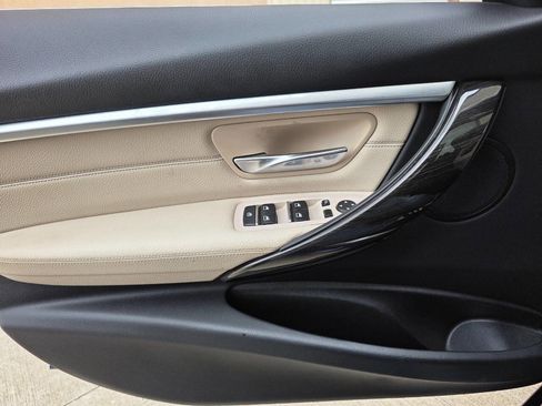 Used 2017 BMW 330i Sedan image 19