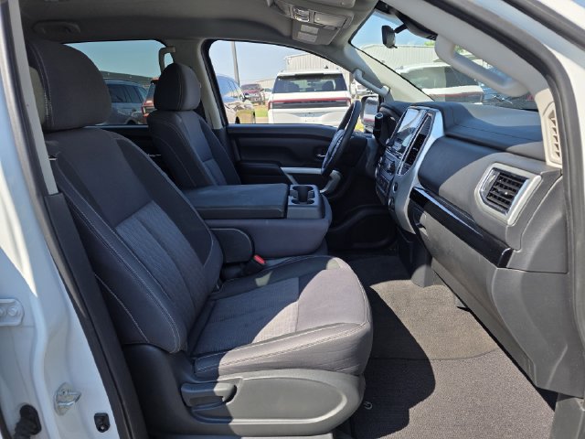 Used 2021 Nissan Titan SV RWD image 26
