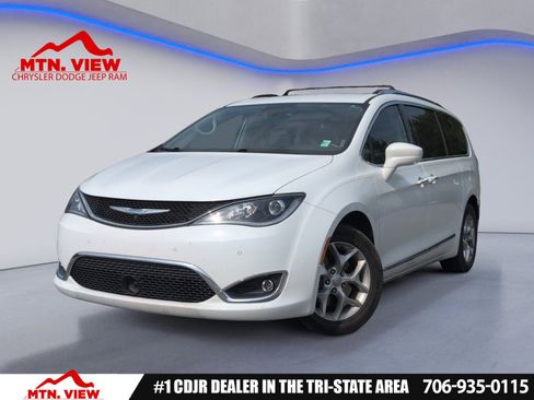Used 2019 Chrysler Pacifica Touring-L Plus w/ Advanced Safetytec Group FWD image 1