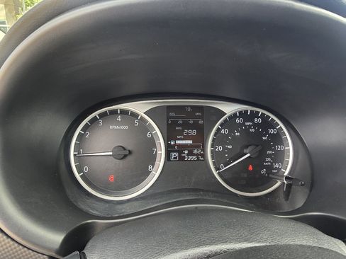 Used 2021 Nissan Kicks S FWD image 19
