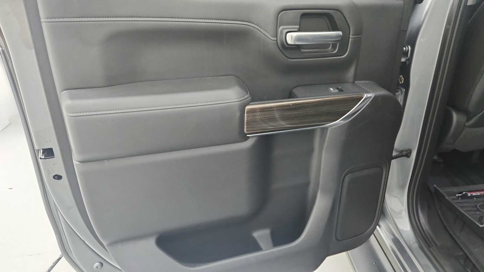 Used 2019 Chevrolet Silverado 1500 RST w/ All-Star Edition RWD image 22