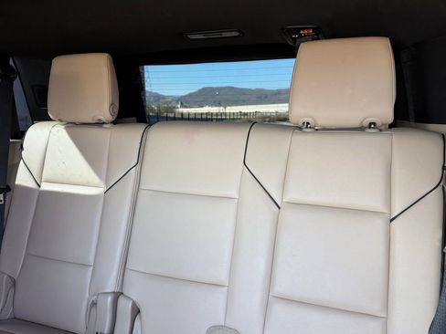 Used 2023 Cadillac Escalade Premium Luxury w/ Performance Package image 29