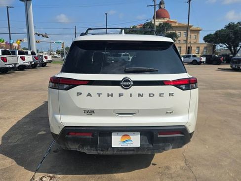 Used 2024 Nissan Pathfinder SV w/ Cargo Package FWD image 7