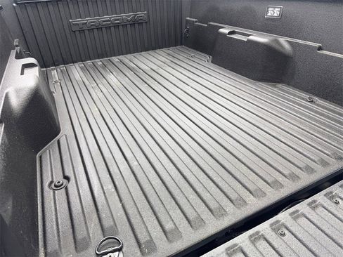 Used 2025 Toyota Tacoma SR5 image 82