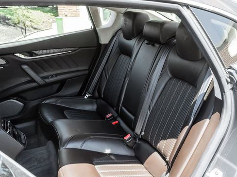 Used 2020 Maserati Quattroporte S GranLusso Q4 AWD/4WD image 29