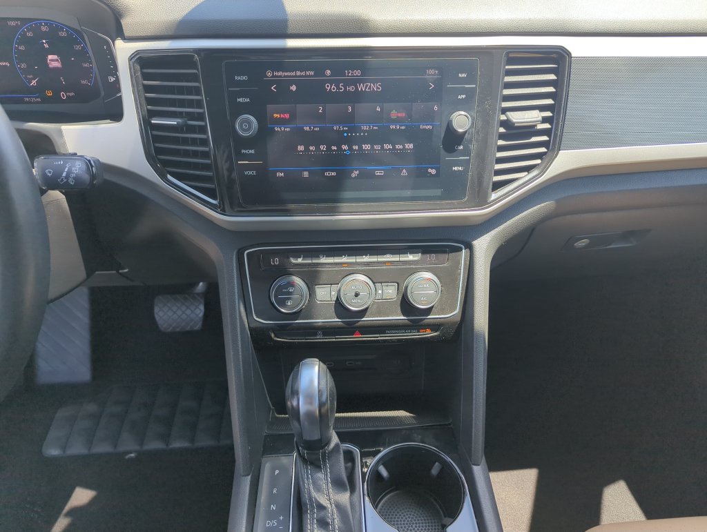 Used 2021 Volkswagen Atlas Cross Sport SEL FWD image 25