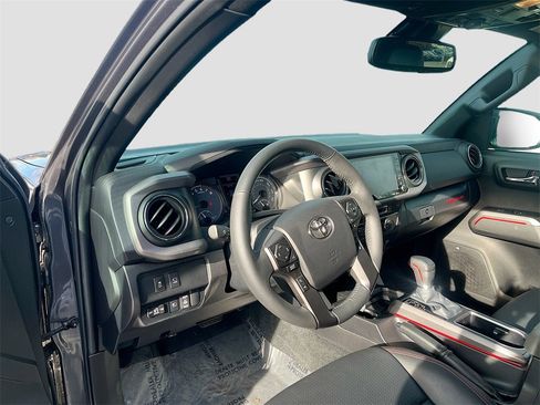 Used 2023 Toyota Tacoma TRD Pro image 9