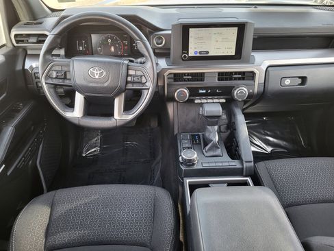 Used 2025 Toyota 4Runner SR5 image 18