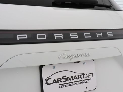 Used 2020 Porsche Cayenne AWD/4WD image 12