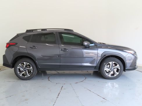 New 2026 Subaru Crosstrek 2.5i Premium image 2