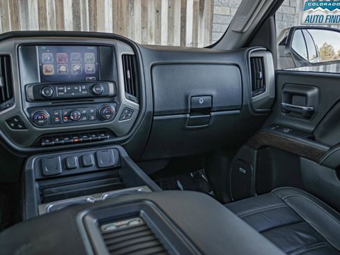 Used 2018 GMC Sierra 1500 Denali AWD/4WD image 18