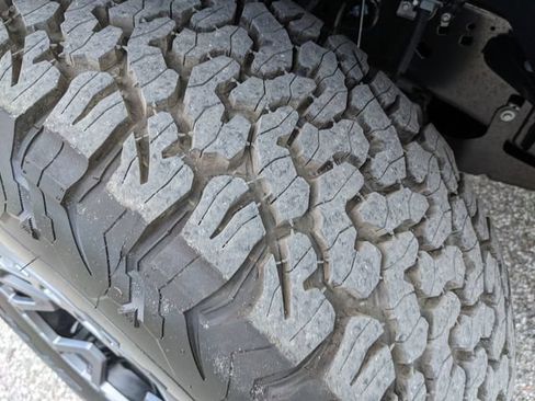 Used 2026 Ford F150 Raptor w/ Equipment Group 803A Raptor R AWD/4WD image 36