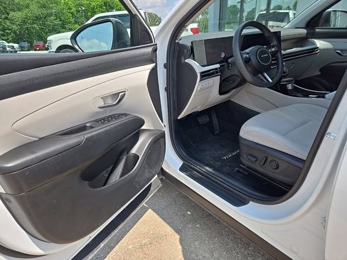 Used 2025 Hyundai Tucson SEL FWD image 28
