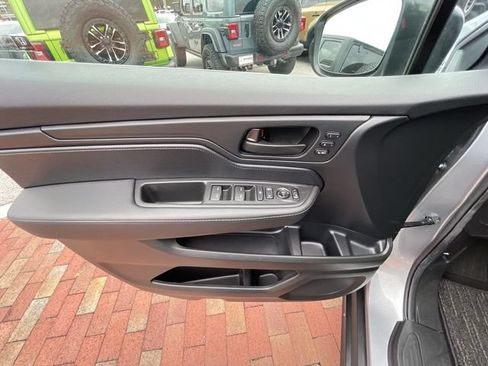 Certified 2025 Honda Odyssey EX-L image 10