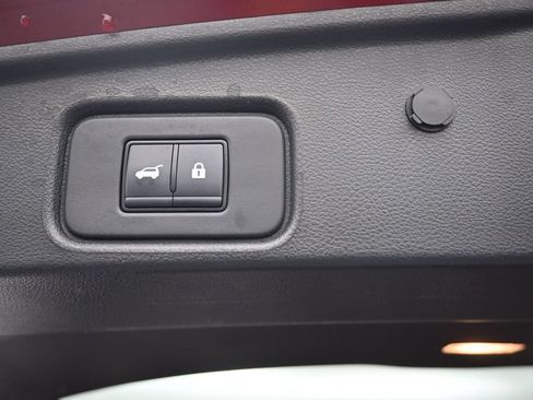 Used 2024 Nissan Pathfinder Platinum w/ Black Appearance Package AWD/4WD image 19