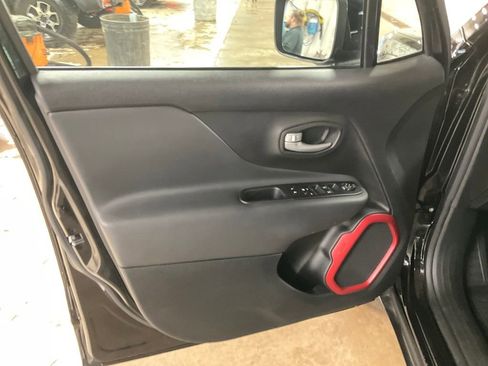 Certified 2023 Jeep Renegade Trailhawk image 14