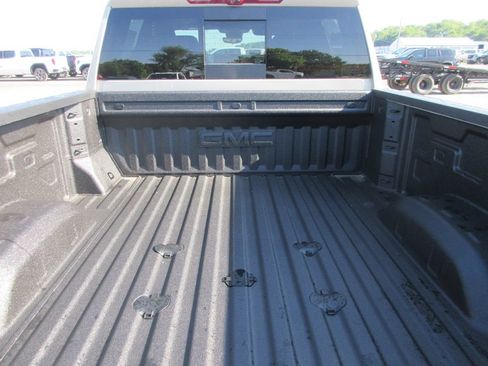 New 2026 GMC Sierra 2500 AT4 w/ AT4 Premium Plus Package AWD/4WD image 7