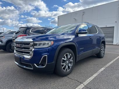 Used 2023 GMC Acadia SLT w/ Preferred Package