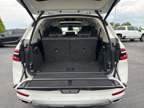 Used 2023 BMW X7 xDrive40i w/ Premium Package AWD/4WD image 28