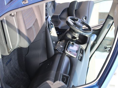 Used 2024 Nissan Leaf SV Plus FWD image 20