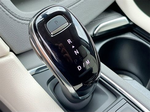 New 2025 Cadillac XT5 Premium Luxury image 17