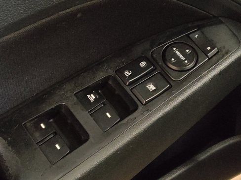 Used 2019 Hyundai Elantra Value Edition w/ Cargo Package image 27