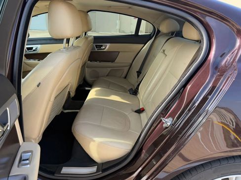 Used 2013 Jaguar XF 3.0 RWD image 14