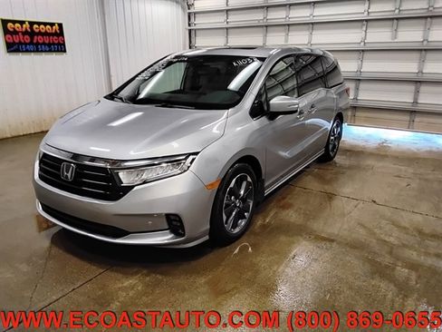 Used 2024 Honda Odyssey Elite image 4