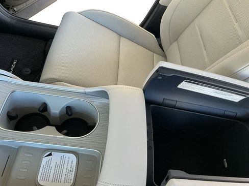 New 2026 Hyundai Palisade Calligraphy image 8