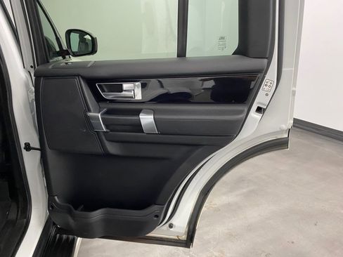 Used 2016 Land Rover LR4 HSE AWD/4WD image 28