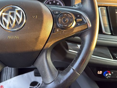 Used 2019 Buick Enclave Essence FWD image 13