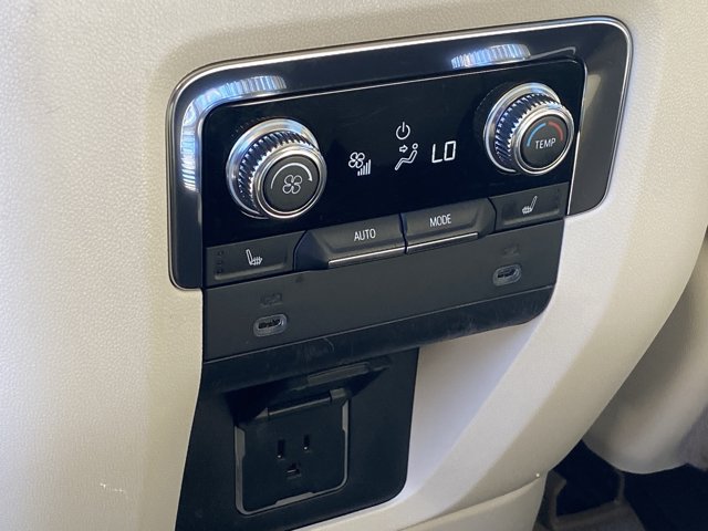 Used 2022 GMC Yukon Denali w/ Max Trailering Package AWD/4WD image 15