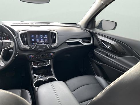 Used 2022 GMC Terrain SLT w/ Infotainment Package II image 24